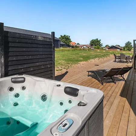 Vakantiehuis Beautiful In With Sauna